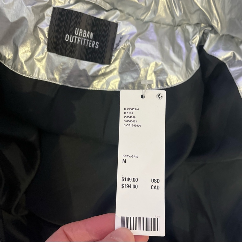 Urban Outfitters Silver Puffer Jacket - Picture 5 of 5